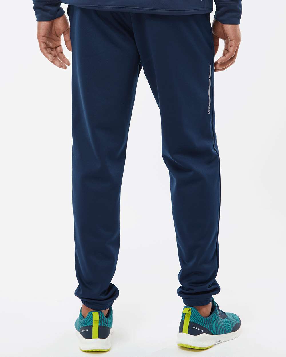 Oakley-FOA402996-Team Issue Enduro Hydrolix Sweatpants - Image 24